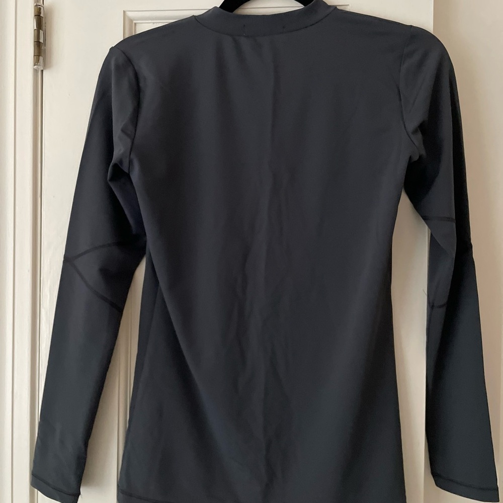 Emerson Fry | Gray Long Sleeve Active Top - Picture 6 of 10